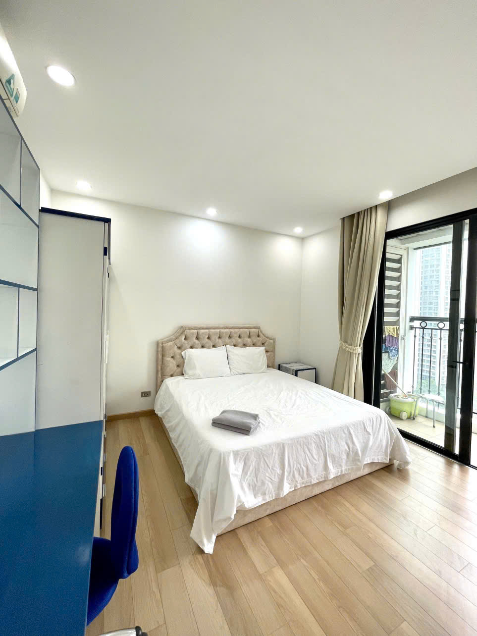 Cho thuê Homestay 4 Phòng Ngủ tại Times City